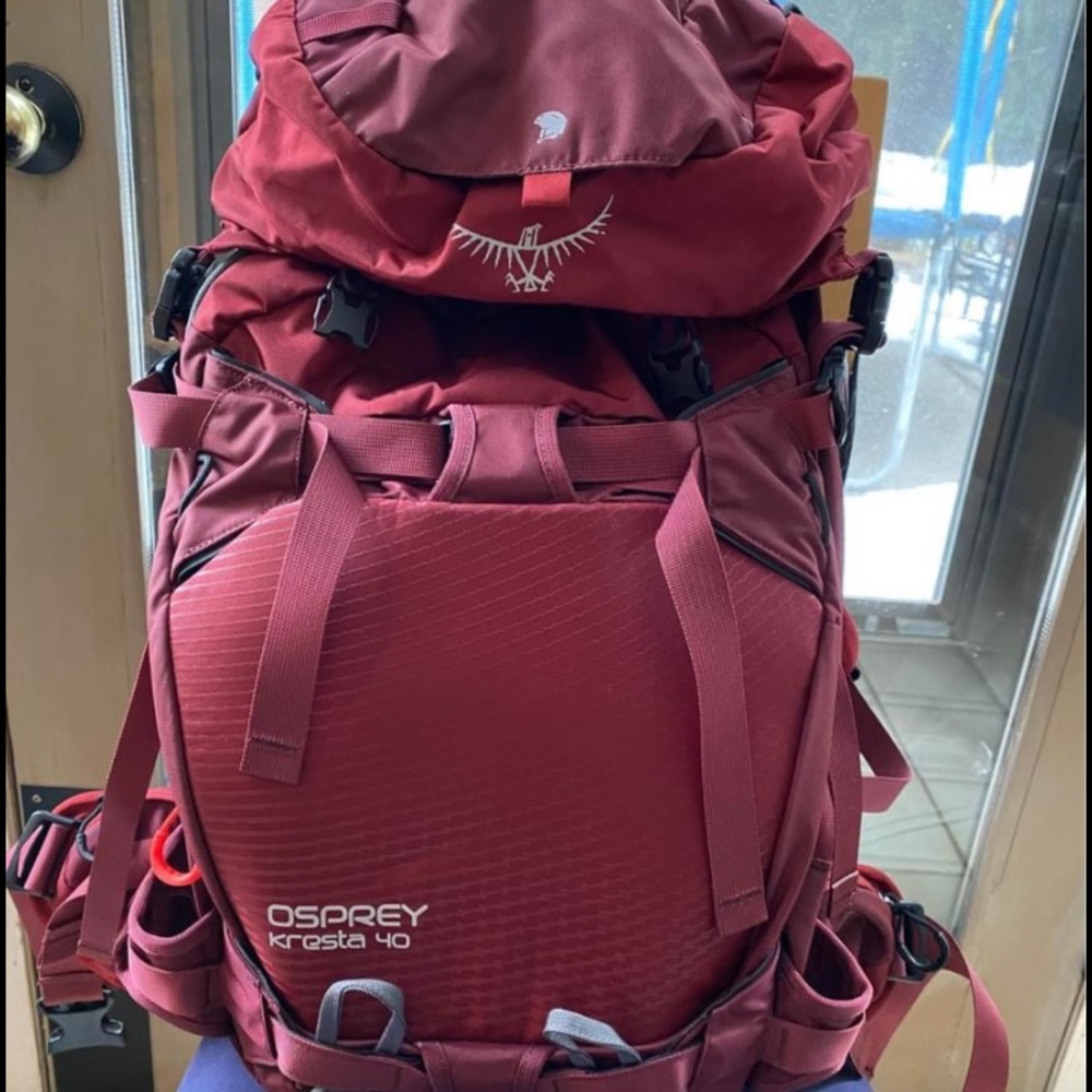 Osprey Kresta 40 womens ski pack XS/S